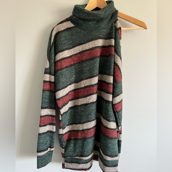 Y2K CY Fashion One Cold Shoulder Long Sleeves Turtleneck Pullover Sweater Small - Picture 1 of 5